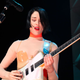 Illustration for article titled St. Vincent plays some sick riffs she wishes she’d writtenem/em
